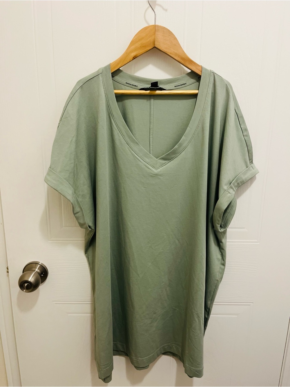 Banana Republic Relaxed Fit V-Neck Dolman Sleeve Top - Sage Green